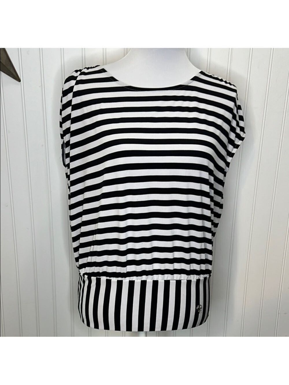 Adrienne Vittadini Black Striped Top Size Medium